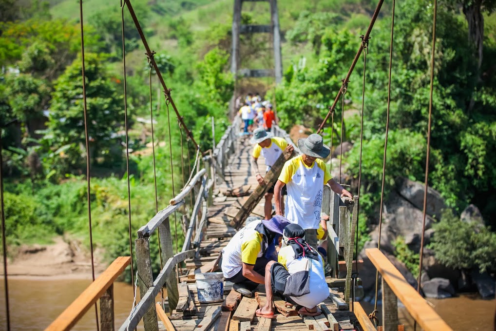 REPAIR THE HALAEJA BRIDGE AT CHIANG RAI